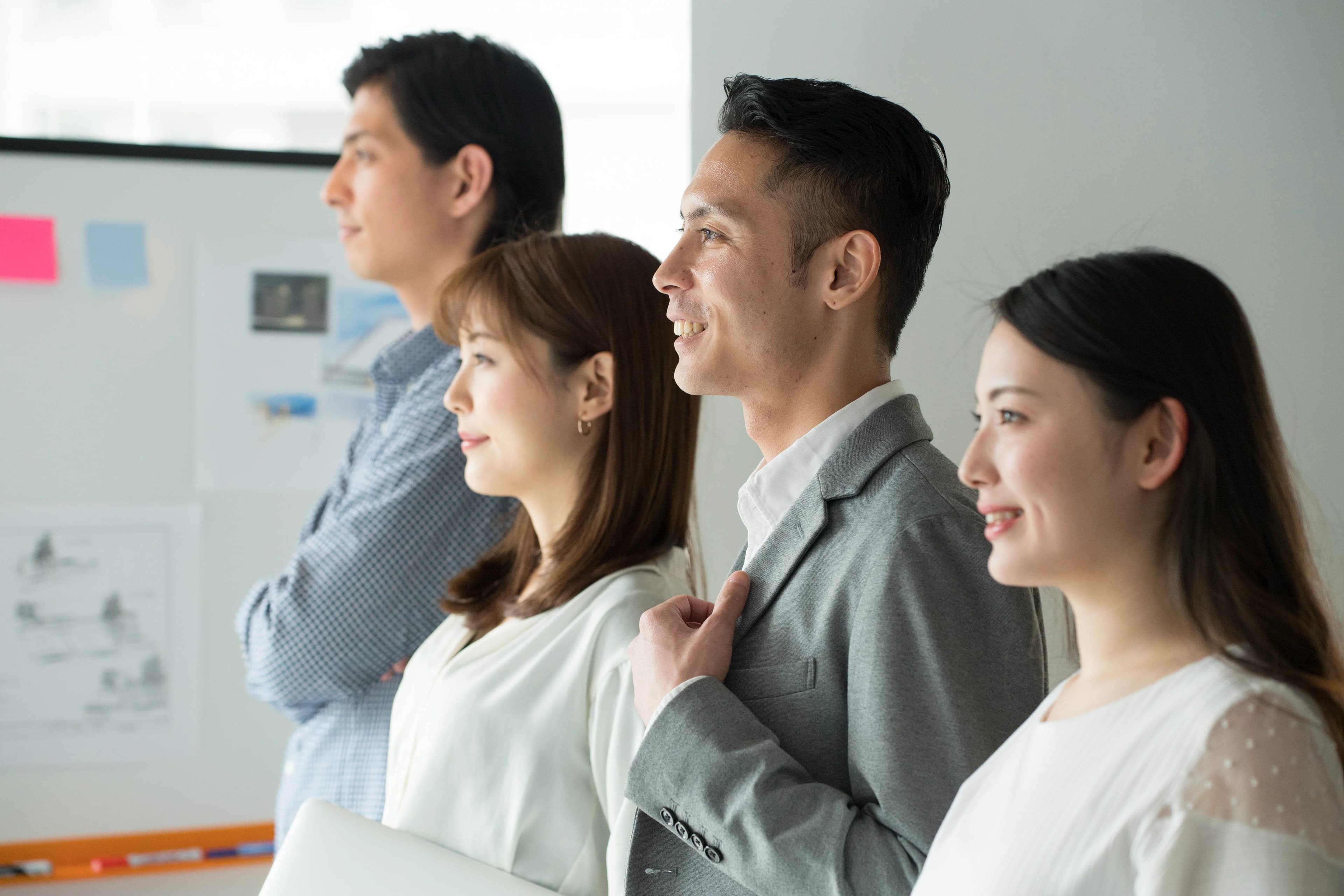ササカン営業チームの社員